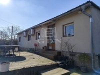 Eladó családi ház Pécel, 78m2