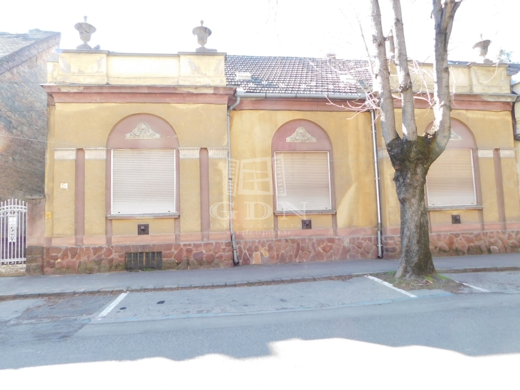 Eladó Kaposvár Családi ház