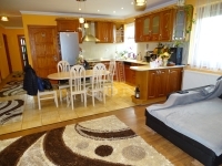 Verkauf wohnung Kiskunfélegyháza, 130m2
